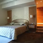 Duchessa Della Sila Otel