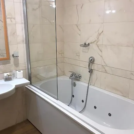 Duchessa Della Sila מלון 4*