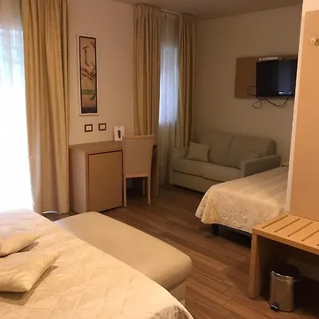 Duchessa Della Sila 호텔 4*