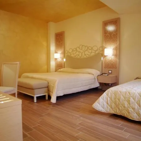 Duchessa Della Sila 호텔 산 조반니 인피오리