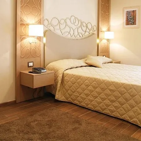 Duchessa Della Sila 4* 산 조반니 인피오리