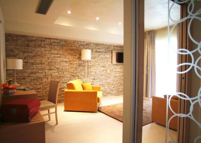 Duchessa Della Sila 4*